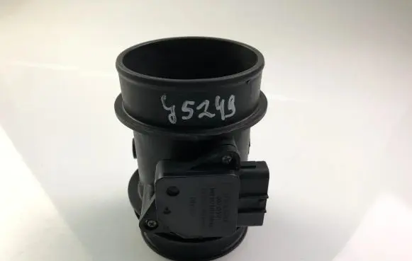 Volvo V70 Mass air flow meter 30713512