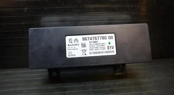 Citroen C5 Bluetooth control unit module 9674767780