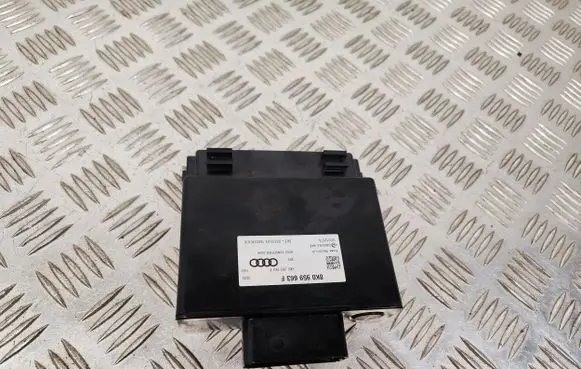 Audi A6 S6 C7 4G Voltage converter/converter module 8K0959663F