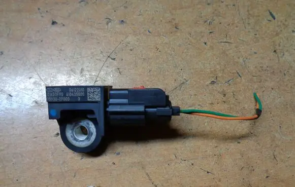 KIA Sorento Airbag deployment crash/impact sensor 959302P000 610435800