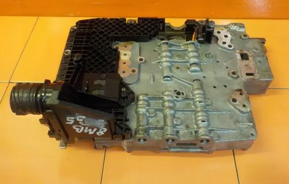 Jaguar XF X250 Torque split ecu control unit/module 1068128409