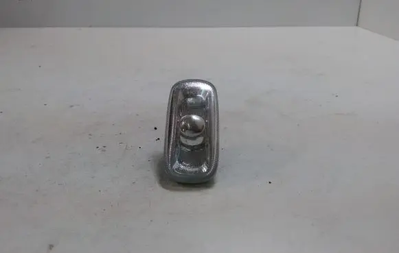 Audi A4 S4 B7 8E 8H Front fender indicator light 8E0949127