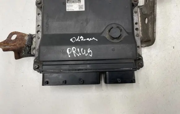 Toyota Prius (XW30) Engine control unit/module 8966147410 2754005591