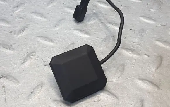 Mercedes-Benz S W221 Aerial GPS antenna A2218202275