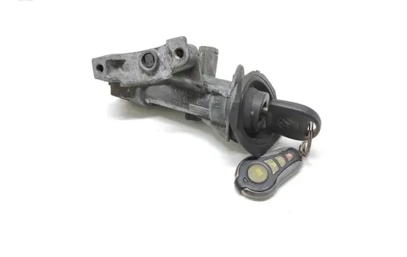 Volkswagen PASSAT B5 Ignition lock 4B0905851