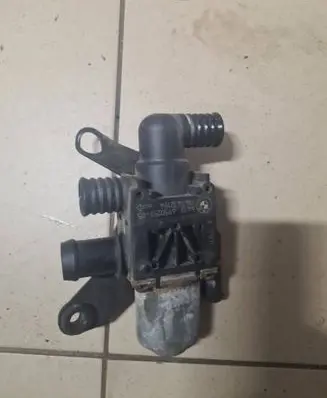 BMW X5 E70 Coolant heater control valve 6950257 1147412194