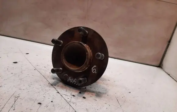 Ford Focus C-MAX Rear wheel hub
