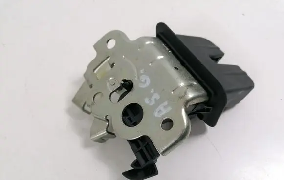 Audi A5 8T 8F Tailgate/trunk/boot lock/catch/latch 8K9827505A