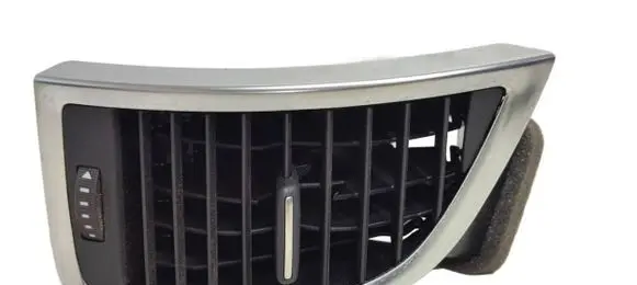 Audi Q7 4L Dashboard side air vent grill/cover trim 4L0820901