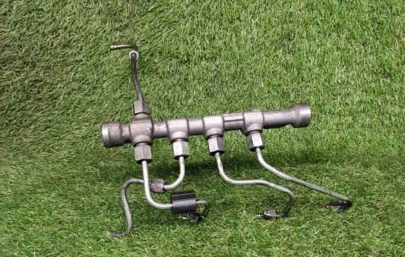 Opel Astra J Fuel main line pipe 0445214221