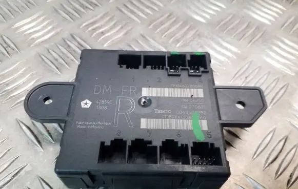 Chrysler Grand Voyager V Door control unit/module P04602806AH 00404002B2