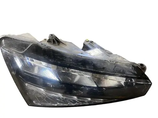 Skoda Scala Headlight/headlamp 657941016 90176072