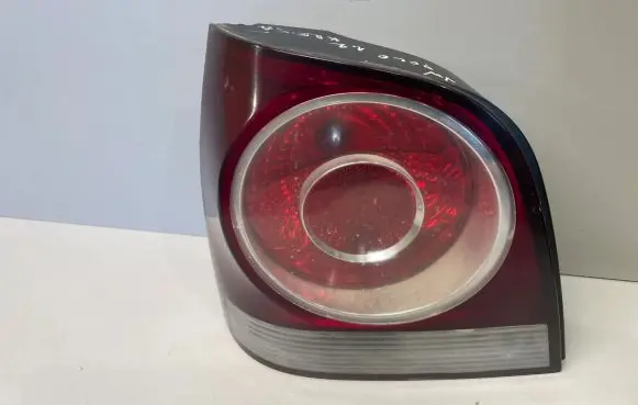 Volkswagen Polo IV 9N3 Rear/tail lights 965347