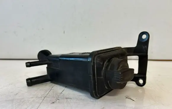 Audi A4 S4 B7 8E 8H Power steering fluid tank/reservoir 8E0422373B
