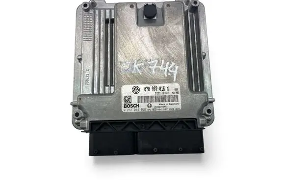 Volkswagen Transporter - Caravelle T5 Engine control unit/module ECU 070997016M 0281014050