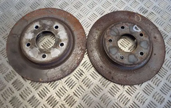 Chrysler Grand Voyager V Rear brake disc