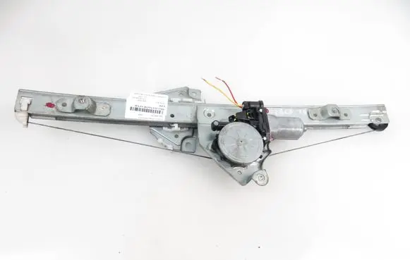 Suzuki Grand Vitara II Front door window regulator with motor 2621003530 8346065J00