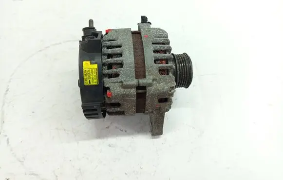 Hyundai i30 Generator/alternator 373002A800