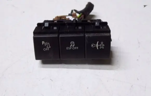 Peugeot 3008 I ESP (stability program) switch 96647493XT