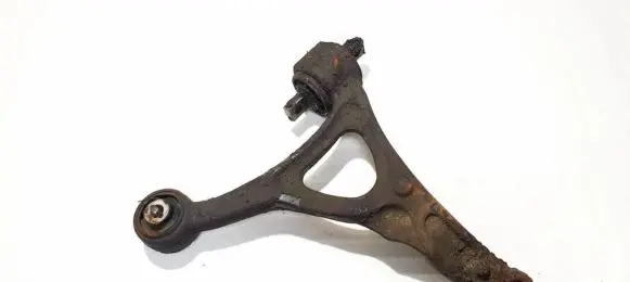 Volvo XC90 Front lower control arm/wishbone