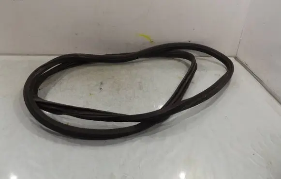 Nissan NV200 Sliding door rubber seal 