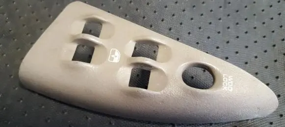 Dodge Intrepid Front door window switch trim 4698129 95295