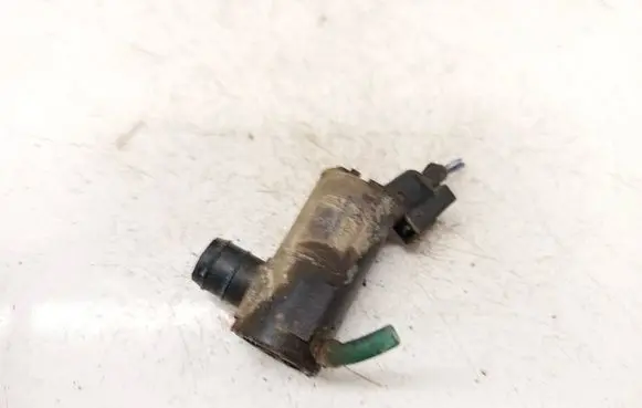 Toyota Avensis Verso Windscreen/windshield washer pump