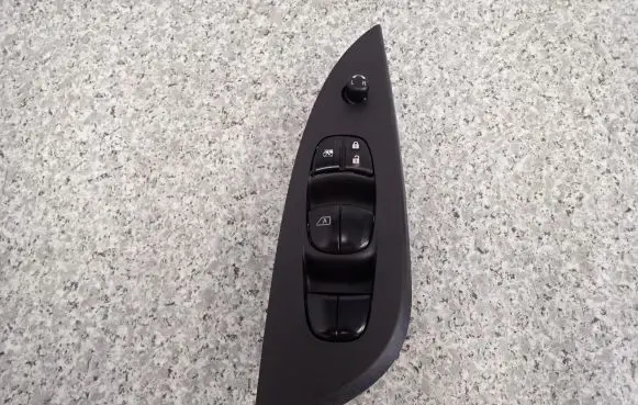 Nissan Pulsar Other switches/knobs/shifts