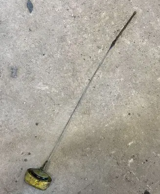 Nissan Qashqai Oil level dip stick 