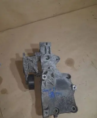 Volkswagen PASSAT B6 Engine mounting bracket 03G903143A