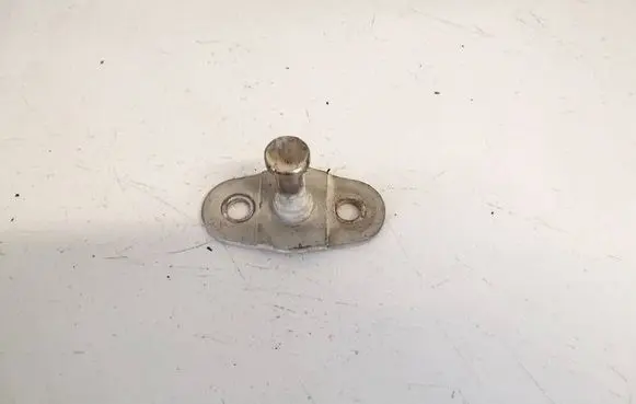 Toyota Previa (XR30, XR40) II Rear door lock loop/hook striker 
