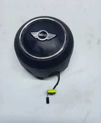 Mini Clubman F54 Steering wheel airbag 33687651701 17B1320A1223
