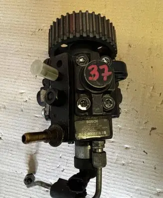 Alfa Romeo Giulietta Fuel injection high pressure pump 0445010185 55209062 7844342