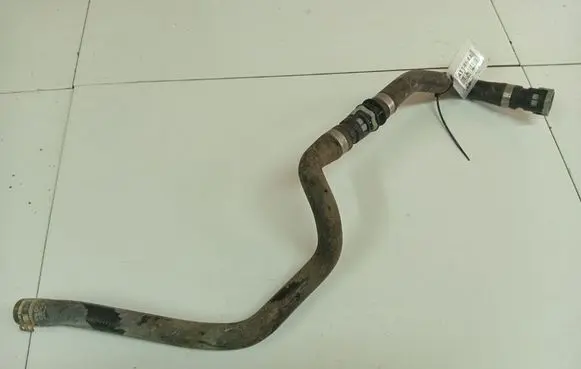 Volvo V40 Engine coolant pipe/hose