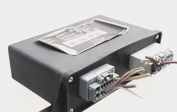 Jaguar XJ X351 Hand brake control module 8W832C496AC 90044032