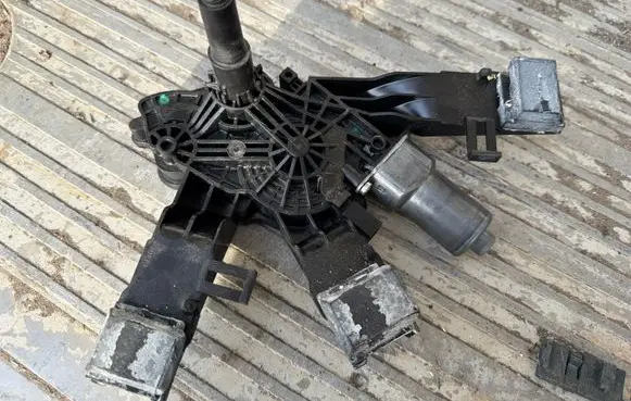 Citroen C4 Grand Picasso Rear window wiper motor 9677680580