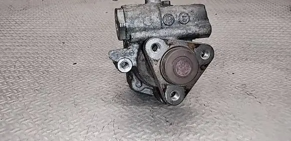 Audi Q7 4L Power steering pump 7L8422154