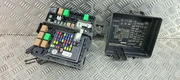 Hyundai Tucson TL Fuse box set 91210D7460