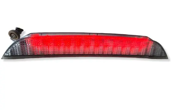 Mitsubishi Outlander Third/center stoplight P5631 135W32W