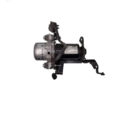 Chrysler Pacifica Vacuum pump P68274999AD 68274999AD 170360229