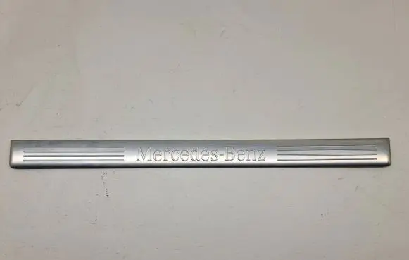 Mercedes-Benz E W212 Side skirt front trim A2126860936