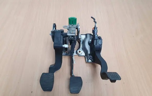 Citroen C3 Accelerator throttle pedal 9671433780 6PV00994941 6440305