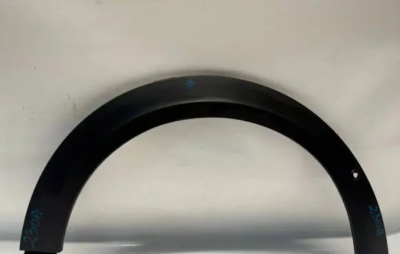 Front arch trim