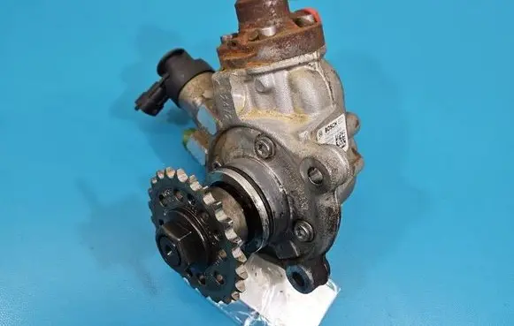 Land Rover Evoque I Fuel injection high pressure pump 0445010772 IMPRK1557006