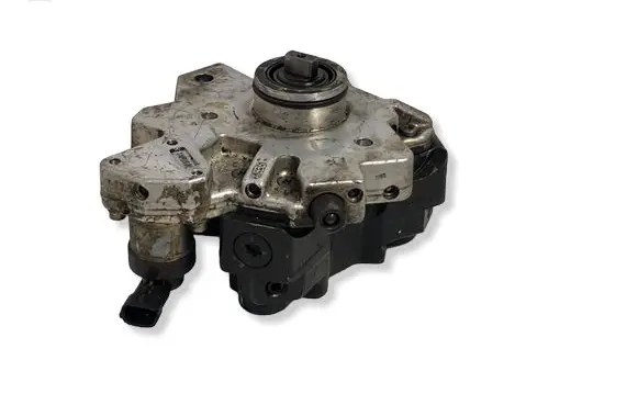 Hyundai Tucson JM Fuel injection high pressure pump 22986044