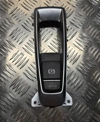BMW X5 F15 Hand parking brake switch 6822520