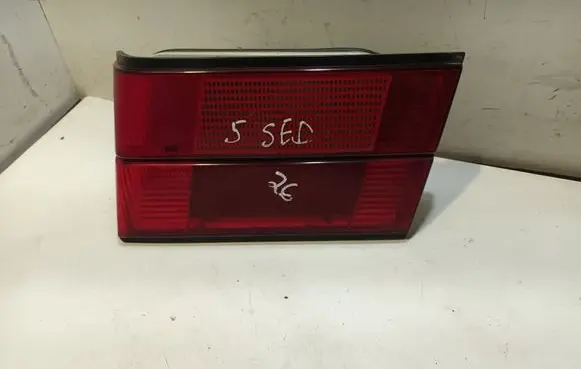 BMW 5 E34 Tailgate rear/tail lights 1384012R