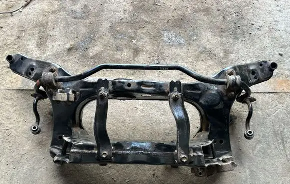 Nissan X-Trail T32 Rear subframe