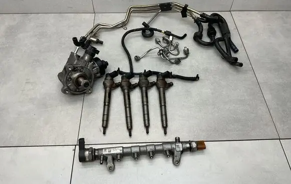 Audi A4 S4 B8 8K Fuel injection system set 03L130277J 03L130755AC 03L130089Q