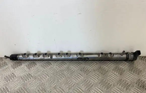 BMW 5 F10 F11 Fuel main line pipe 7800124 0445216031 0281002949